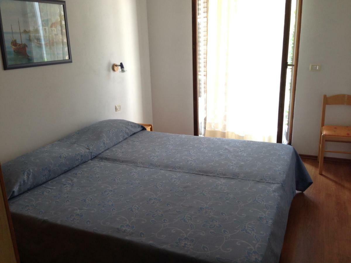 Apartment Leo Rovigno Esterno foto