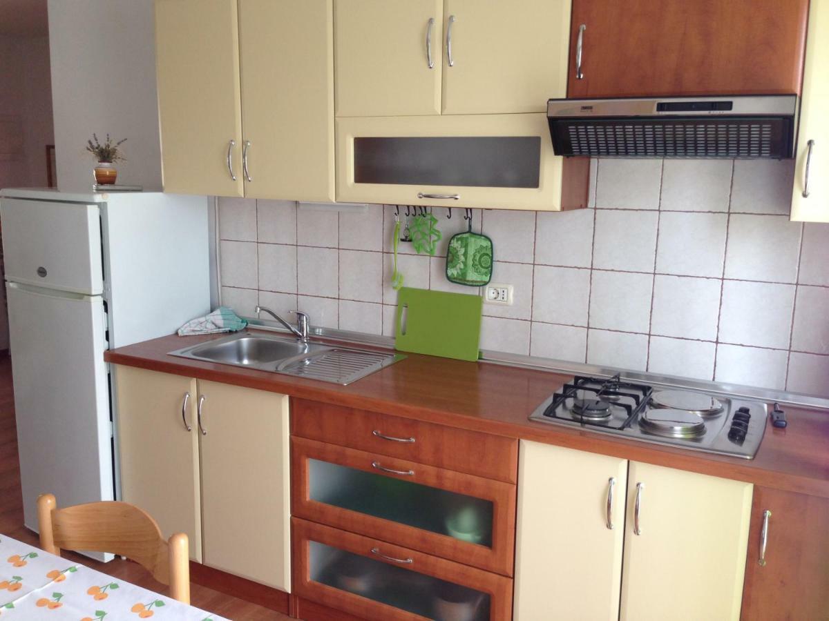 Apartment Leo Rovigno Esterno foto
